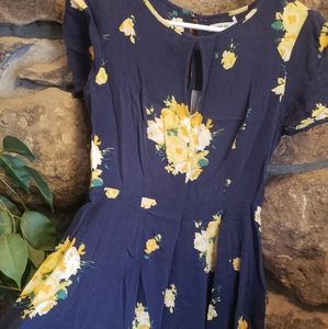 Navy Floral dress fitted waist vintage cut